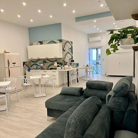Gloves Rooms Неаполь Экстерьер фото