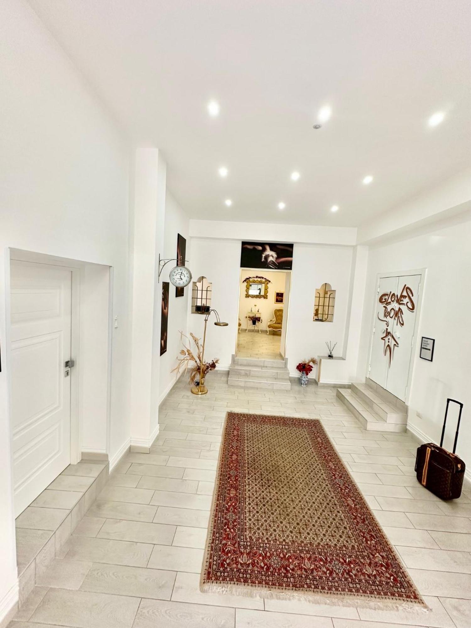 Gloves Rooms Неаполь Экстерьер фото